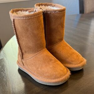 Warm Tan Suede Ugg Style Boots with Plush Lining - Toddler Size 5